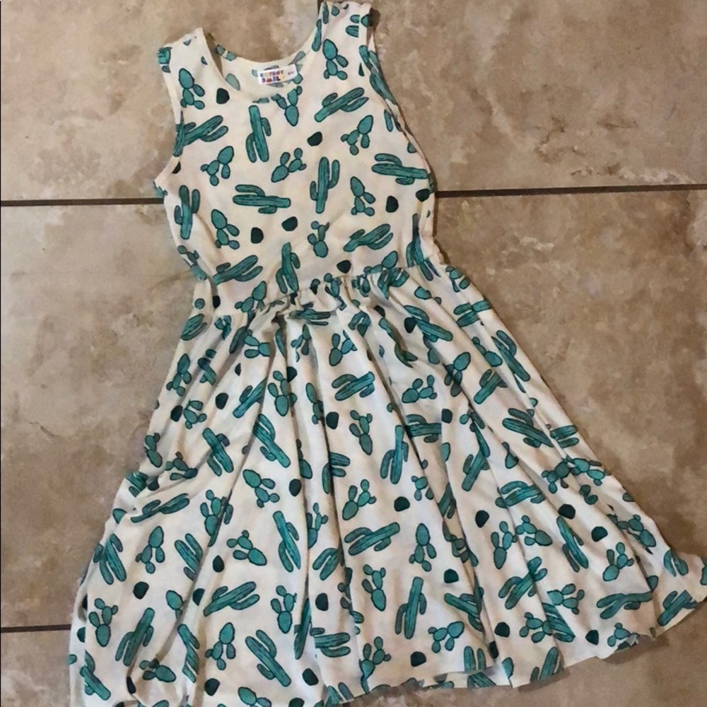 Dot dot smile cactus dress